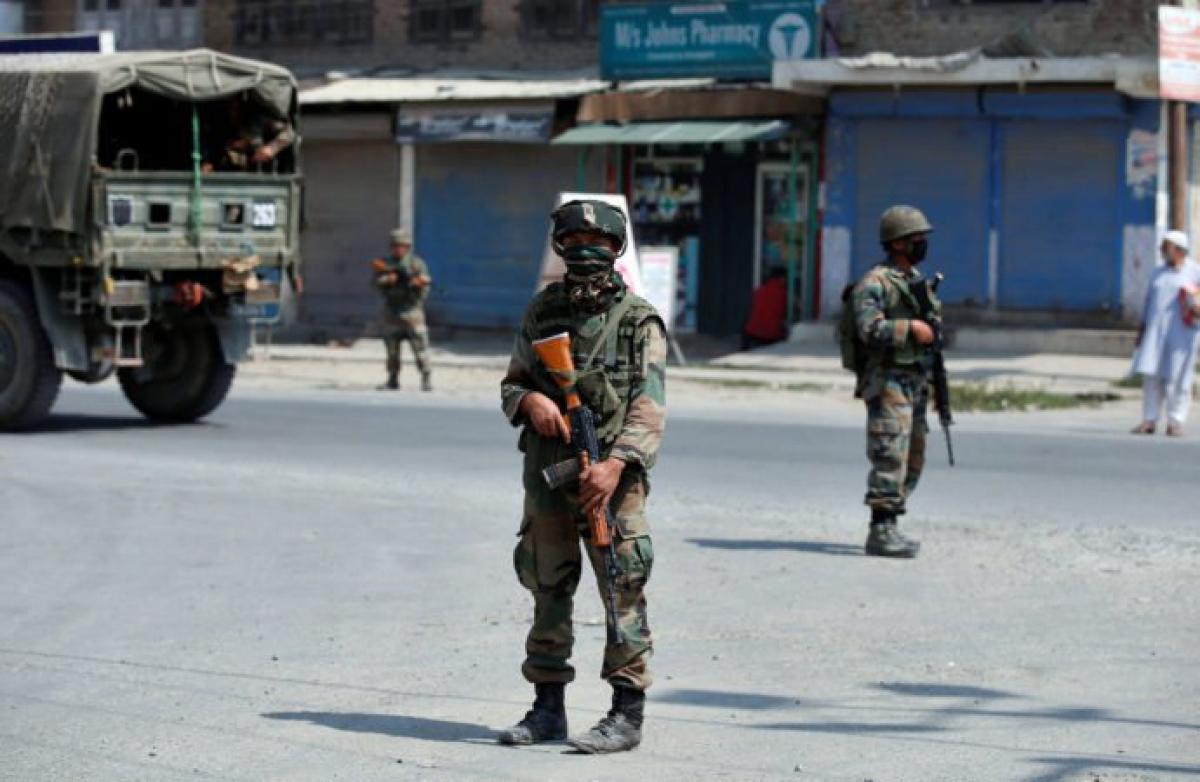 Seven killed in militant battle in Kashmir